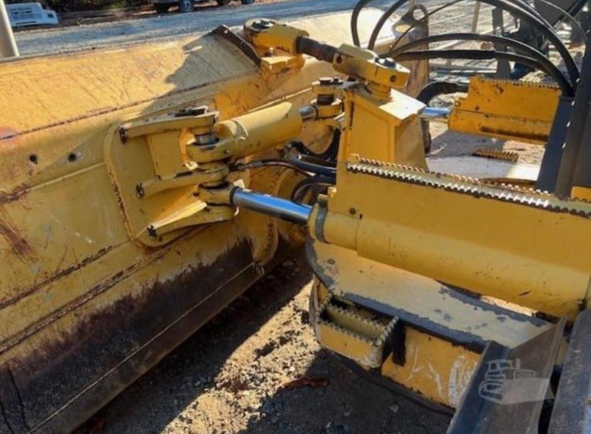 Used 2011 John Deere 700J LGP