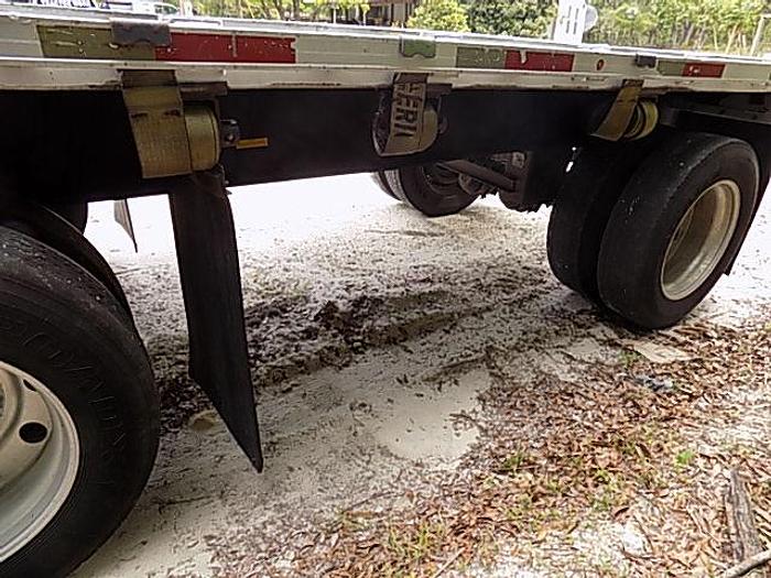 Used 1999 UTILITY TRAILER CORP FLATBED 102 x 48