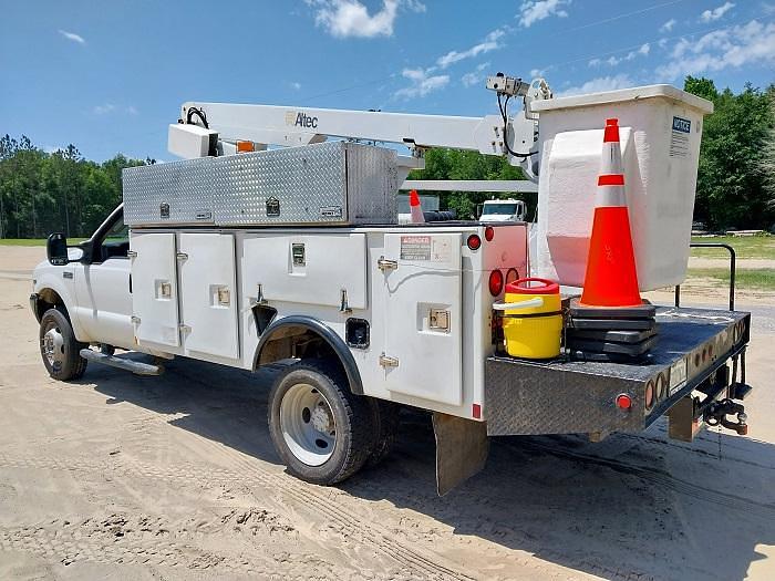 Used 2004 Ford F450 Altec Bucket Truck