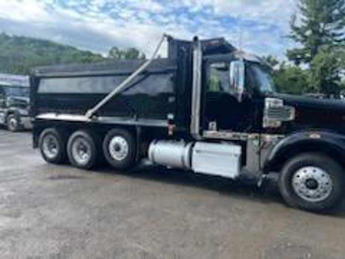 Used 2019 *** Allison Automatic *** Freightliner Coronado SD122