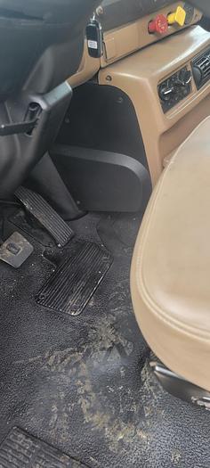 Used 2006 *** ALLISON AUTO *** MACK CV713 Granite