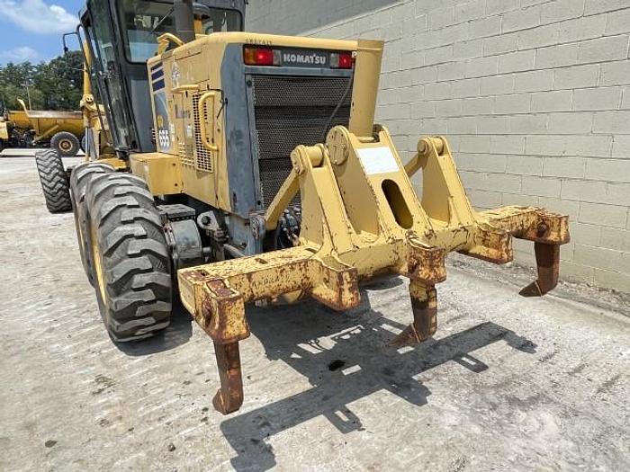 Used 2002 Komatsu GD655-3