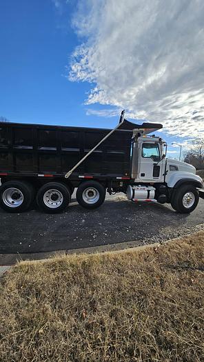 Used 2007 Mack CV713 Granite