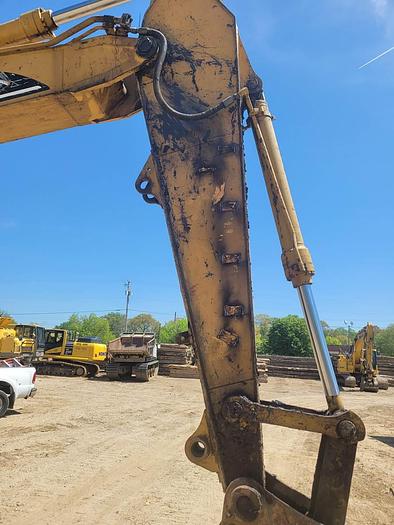 Used 2004 Caterpillar 320CL