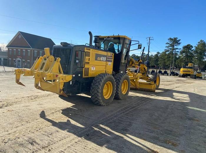 Used 2022 Komatsu GD655-7