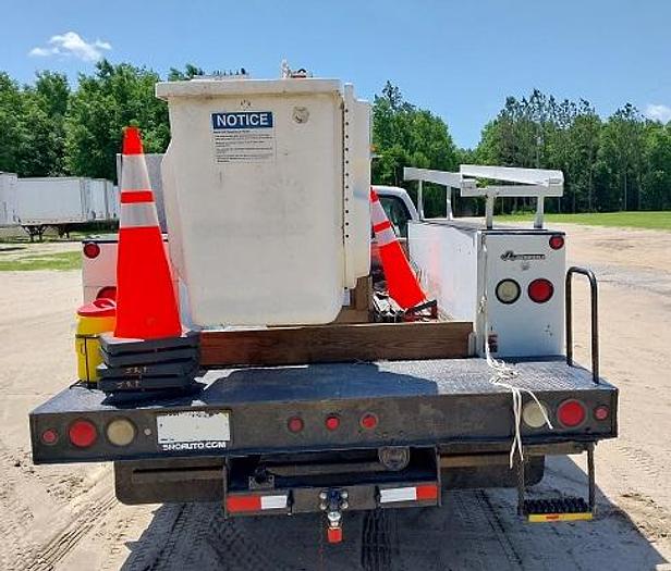 Used 2004 Ford F450 Altec Bucket Truck