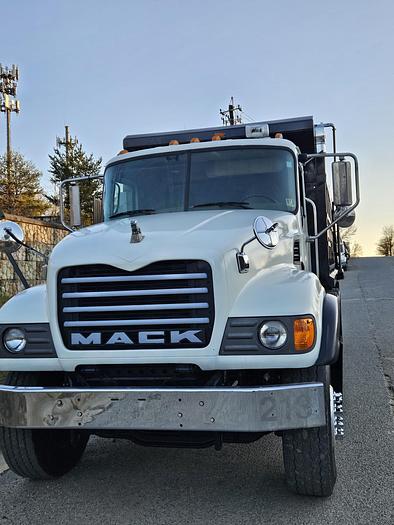 Used 2005 Mack *** ALLISON AUTOMATIC *** CV713 Granite