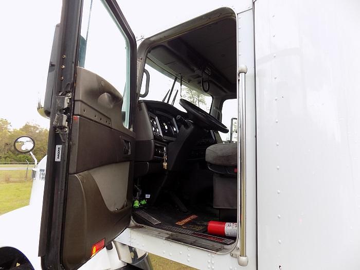 Used 2012 Kenwoth T660, (Automatic)