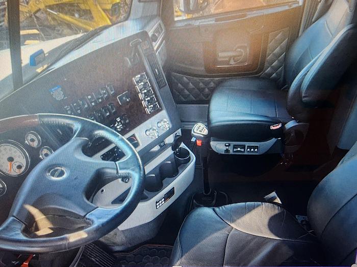 Used 2022 Freightliner Coronado SD122