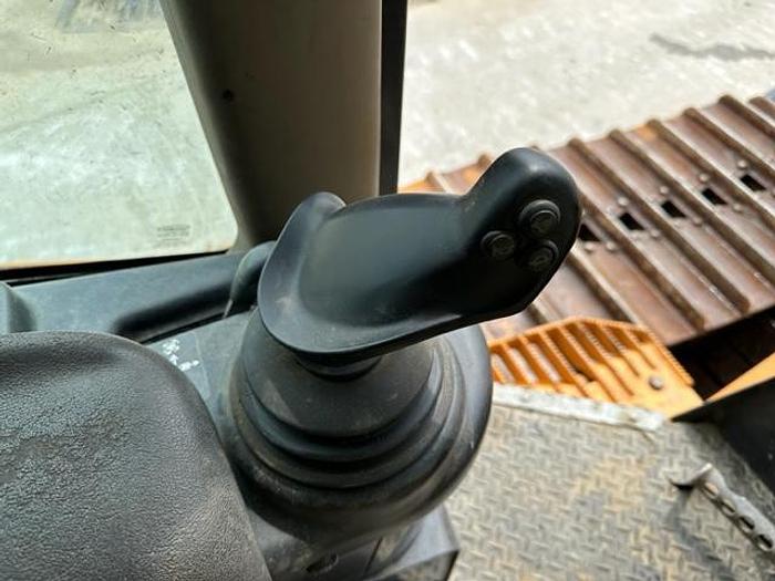 Used 2014 Case 2050M LGP