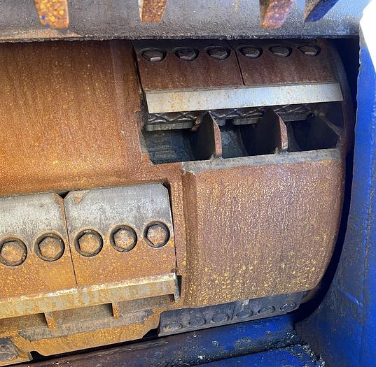 Used 2009 Peterson 4300 micro chipper