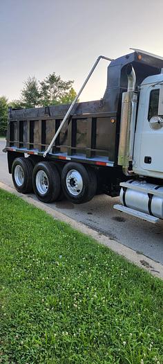 Used 2006 *** ALLISON AUTO *** MACK CV713 Granite