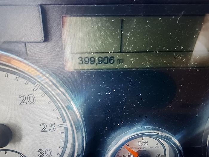 Used 2022 Freightliner Coronado SD122