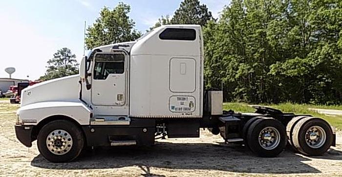 Used 2001 Kenworth T600 Sleeper, CAT C15