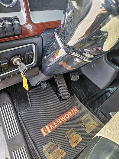 Used 2006 *** ALLISON  AUTOMATIC *** Kenworth T800