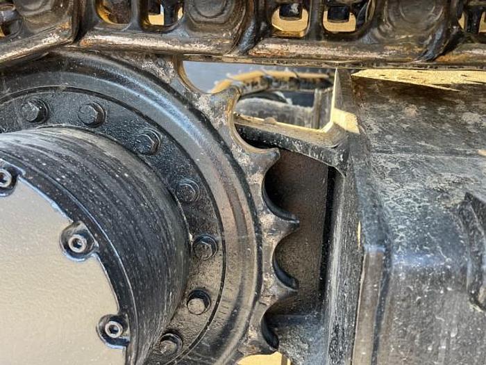 Used 2015 Komatsu PC-138-10