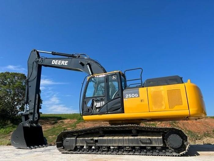 Used 2016 John Deere 250G