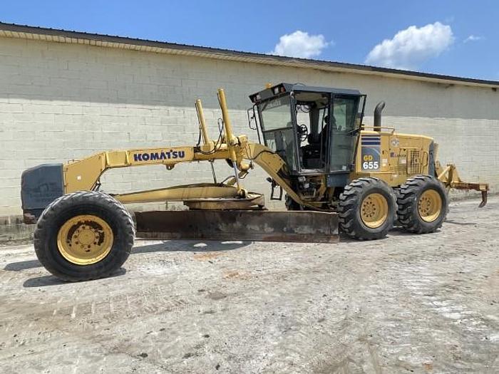 Used 2002 Komatsu GD655-3