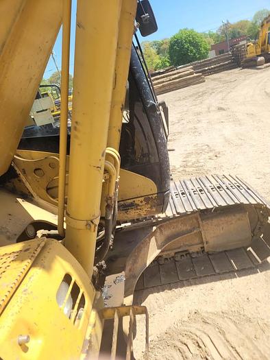 Used 2004 Caterpillar 320CL