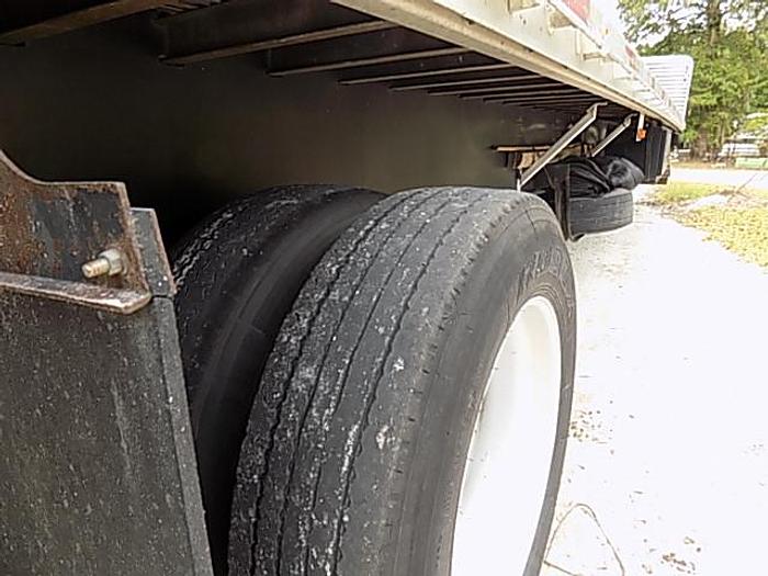 Used 1999 UTILITY TRAILER CORP FLATBED 102 x 48