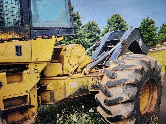 Used 2003 CATERPILLAR 525B
