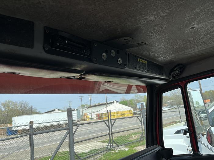 Used 2002 Freightliner FL-80