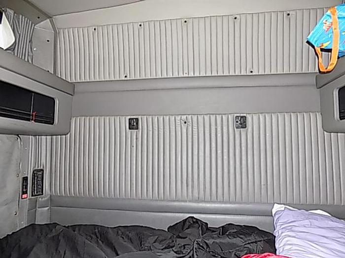 Used 2014 Kenworth T6 Tandem Axle Sleeper