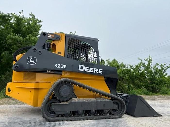 Used 2018 John Deere 323E