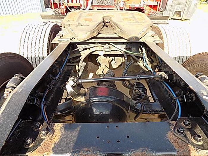 Used 2019 Freightliner Cascadia 126 **Automated Transmission**