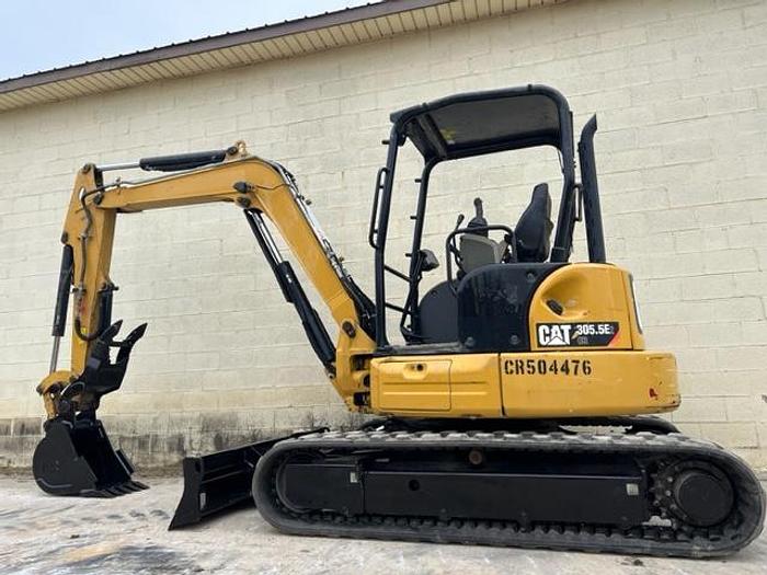 Used 2018 CATERPILLAR 305.5E2