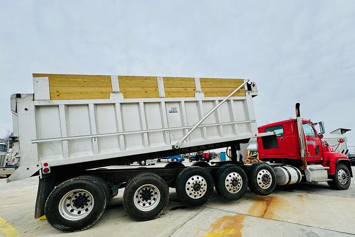 Used 2017 Western Star 4700 ** Beautiful Truck **