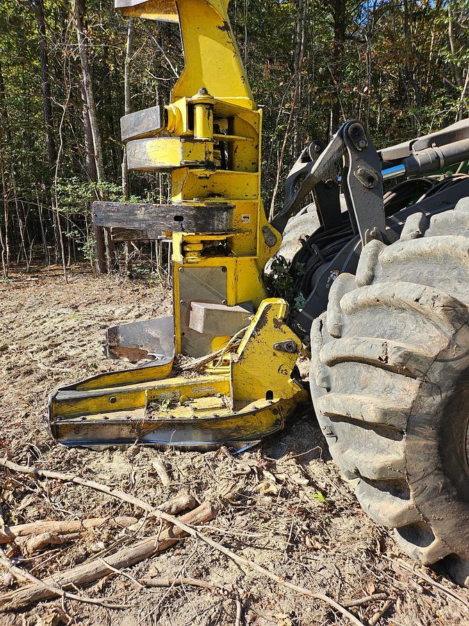 Used 2016 John Deere 843L Fellerbuc