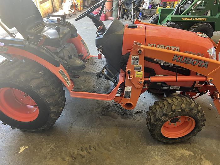 Used 2010 Kubota B2620