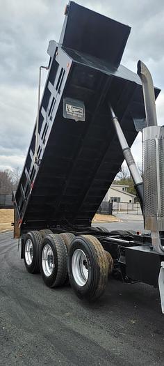 Used 2005 Mack *** ALLISON AUTOMATIC *** CV713 Granite
