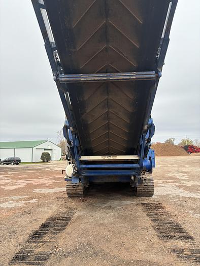 Used 2009 Peterson 4710B On Tracks