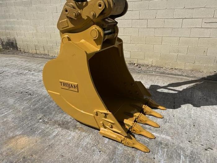 Used 2017 Caterpillar 320FL