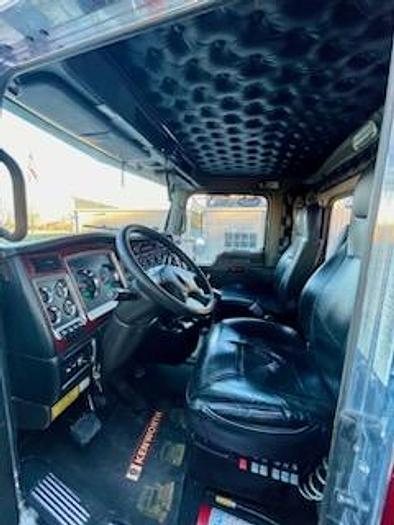 Used 2007 Peterbilt **0** Miles on Engine Rebuild W900L