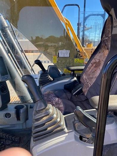 Used CAT 320EL Excavator