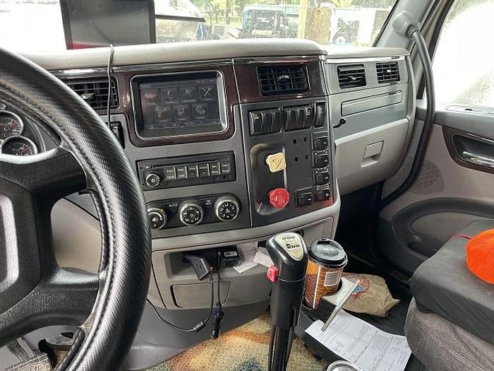 Used 2014 Peterbilt 579 ****Documented Rebuild****