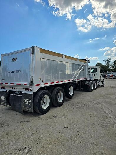 Used 2018 East East Genesis 30-33