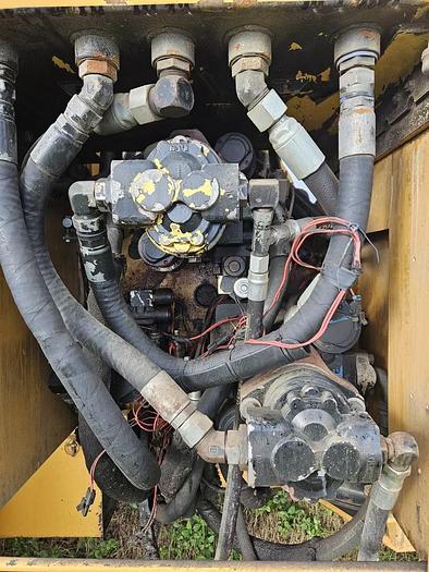 Used 2000 OXBO Big Jack with VPC1500 Bean Head