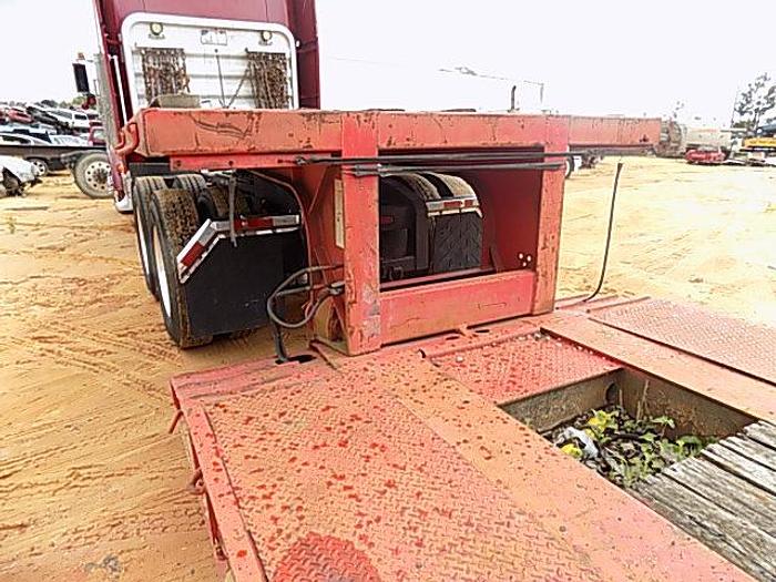 Used 35 Ton Detach Stretch Lowboy, Tandem w/flip axle