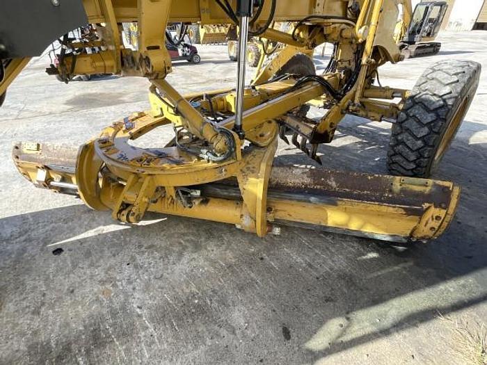 Used 2013 Caterpillar 120M2