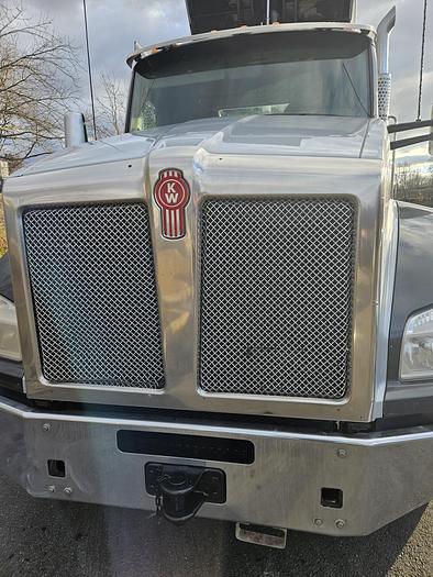 Used 2017 *** ALLISON AUTOMATIC *** Kenworth T880