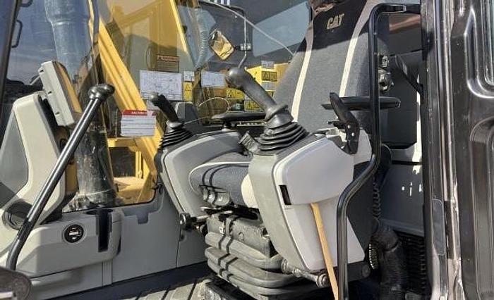 Used 2018 CAT 315FL/ with Hyd thumb