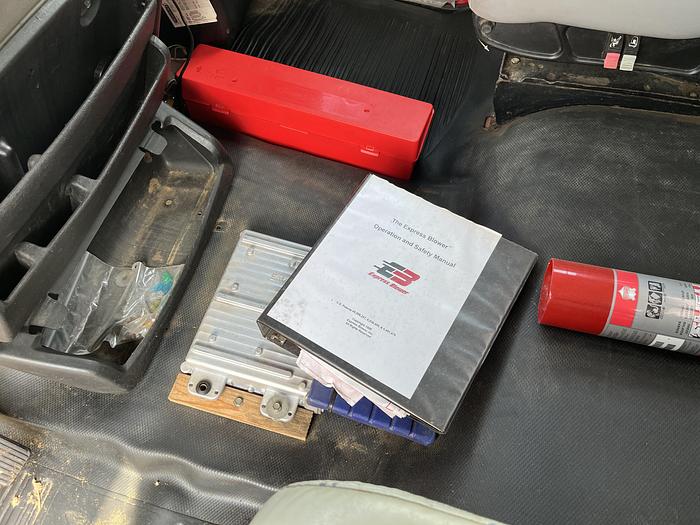 Used 2002 Freightliner FL-80