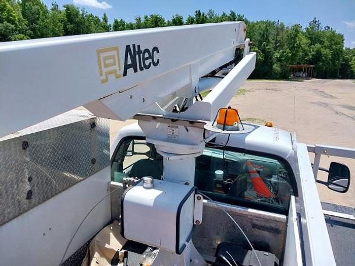 Used 2004 Ford F450 Altec Bucket Truck