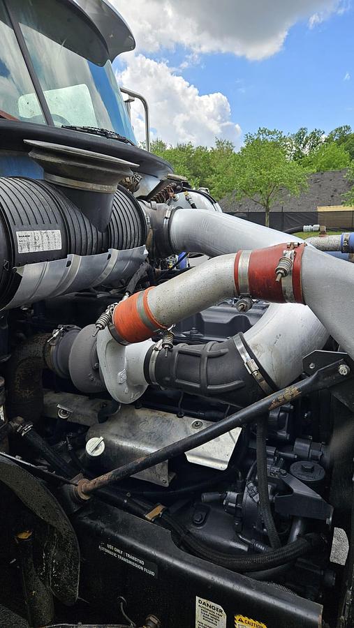 Used 2005 Mack *** ALLISON AUTOMATIC *** CV713 Granite