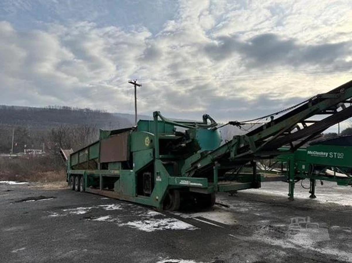 Used 2009 McCloskey 628 Trommel screen