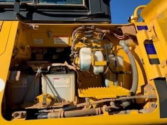 Used 2022 Komatsu D61PXI-24